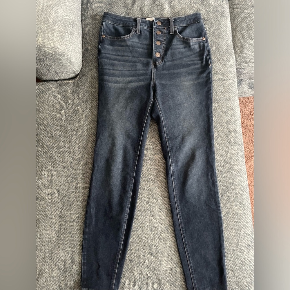 Size 4 high waisted LC denim skinny jeans